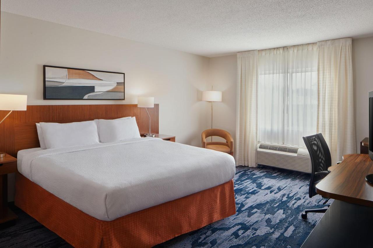 Fairfield Inn Huntsville Bagian luar foto