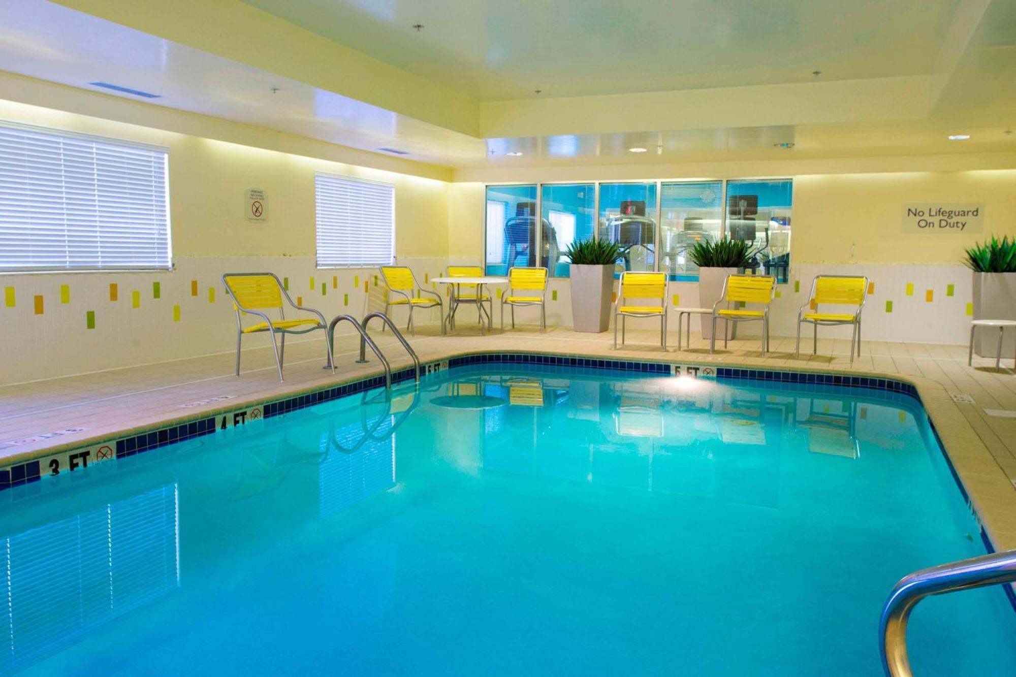 Fairfield Inn Huntsville Bagian luar foto