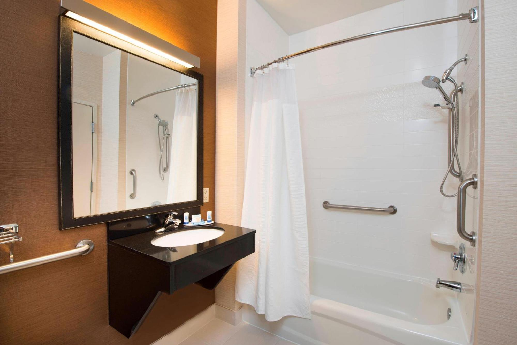 Fairfield Inn Huntsville Bagian luar foto