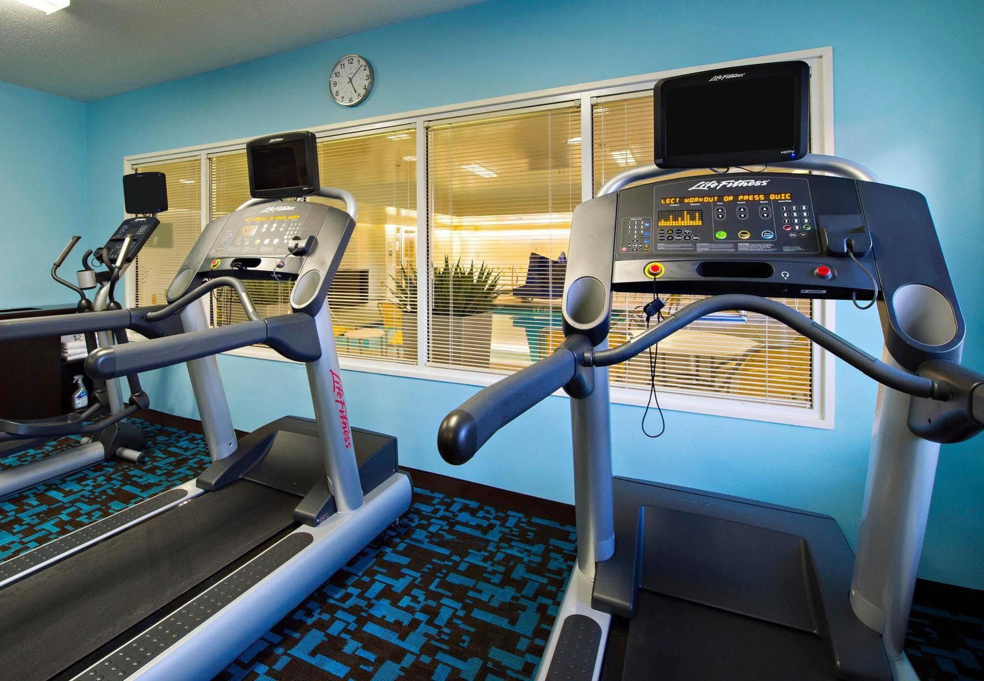 Fairfield Inn Huntsville Bagian luar foto