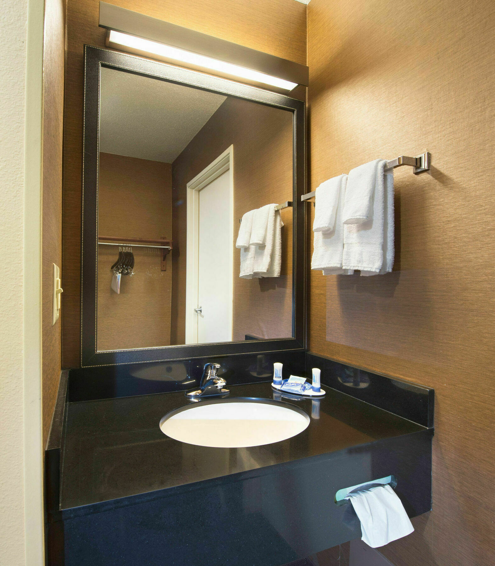 Fairfield Inn Huntsville Bagian luar foto